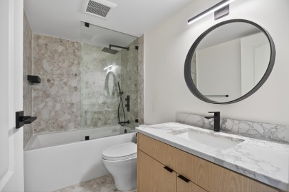 Photo 38 at 305 - 560 Cardero Street, Coal Harbour, Vancouver West