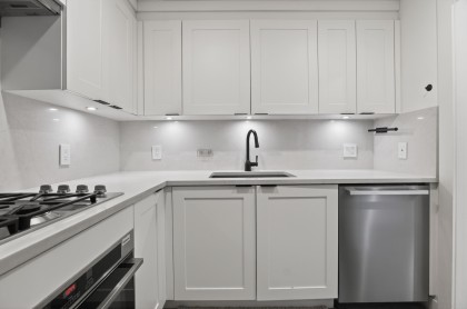 Photo 11 at 305 - 560 Cardero Street, Coal Harbour, Vancouver West