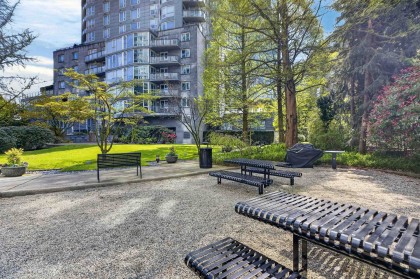 Photo 31 at 305 - 560 Cardero Street, Coal Harbour, Vancouver West