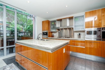 Photo 5 at 1163 W Cordova Street, Coal Harbour, Vancouver West
