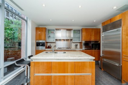 Photo 4 at 1163 W Cordova Street, Coal Harbour, Vancouver West