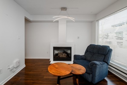 Photo 13 at 202 - 3673 W 11th Avenue, Kitsilano, Vancouver West