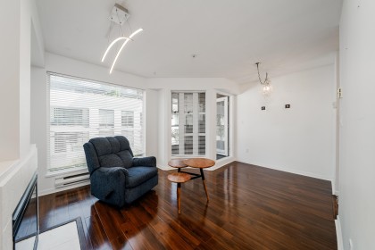Photo 12 at 202 - 3673 W 11th Avenue, Kitsilano, Vancouver West