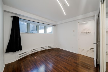 Photo 8 at 202 - 3673 W 11th Avenue, Kitsilano, Vancouver West