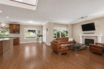 Photo 4 at 3782 Lonsdale Avenue, Upper Lonsdale, North Vancouver