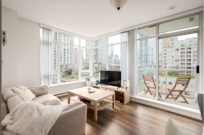 Photo 3 at 801 - 480 Robson Street, Downtown VW, Vancouver West