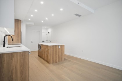 Photo 16 at 204 - 8398 Oak Street, Marpole, Vancouver West