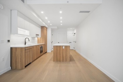 Photo 8 at 204 - 8398 Oak Street, Marpole, Vancouver West