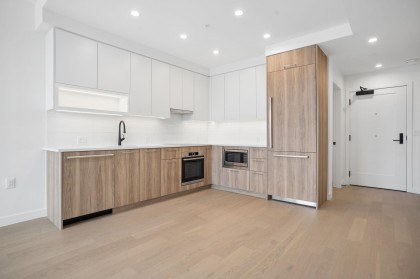 Photo 2 at 208 - 8398 Oak Street, Marpole, Vancouver West