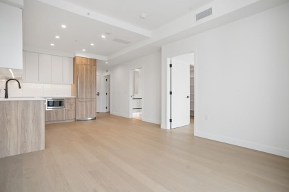 Photo 5 at 208 - 8398 Oak Street, Marpole, Vancouver West