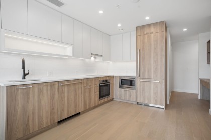 Photo 2 at 202 - 8398 Oak Street, Marpole, Vancouver West