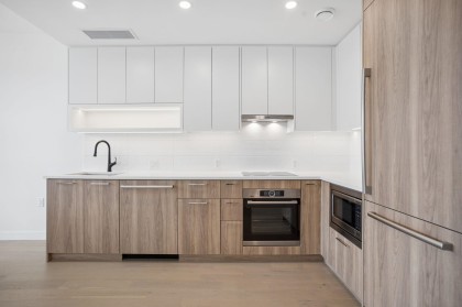 Photo 1 at 202 - 8398 Oak Street, Marpole, Vancouver West