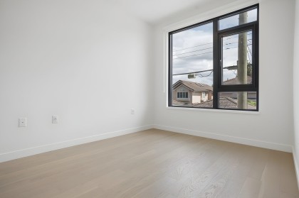 Photo 11 at 202 - 8398 Oak Street, Marpole, Vancouver West