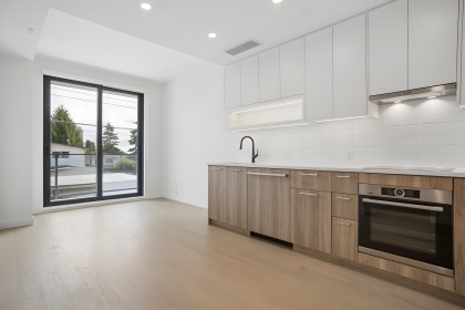 Photo 4 at 202 - 8398 Oak Street, Marpole, Vancouver West
