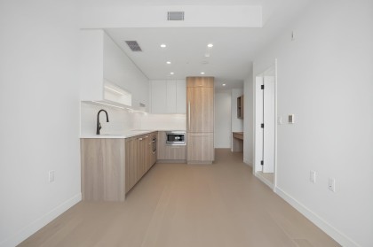 Photo 8 at 202 - 8398 Oak Street, Marpole, Vancouver West