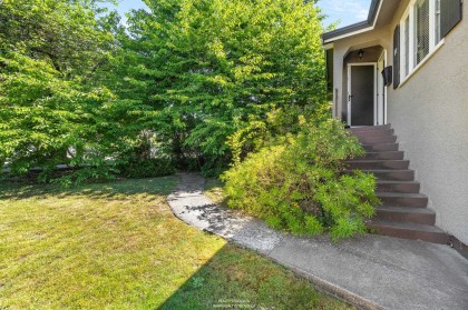 Photo 3 at 12 W King Edward Avenue, Cambie, Vancouver West