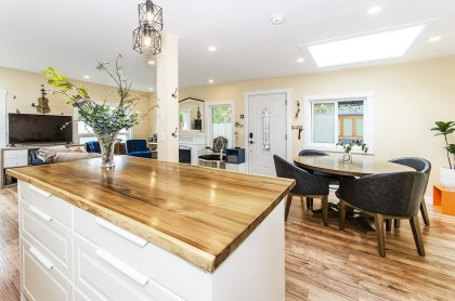 Photo 9 at 401 Raindance Crescent, Park Royal, West Vancouver