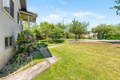 Photo 3 at 20 W King Edward Avenue, Cambie, Vancouver West