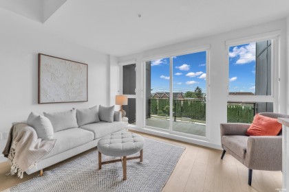 Photo 1 at 103/203 - 422 E 3rd Street, Lower Lonsdale, North Vancouver