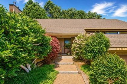 Photo 2 at 4271 Staulo Crescent, University VW, Vancouver West