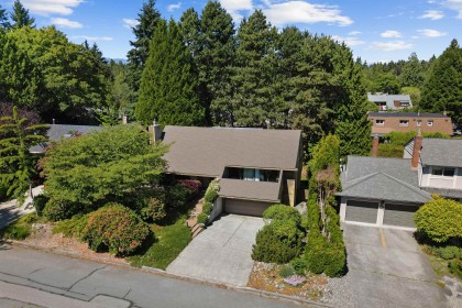 Photo 3 at 4271 Staulo Crescent, University VW, Vancouver West