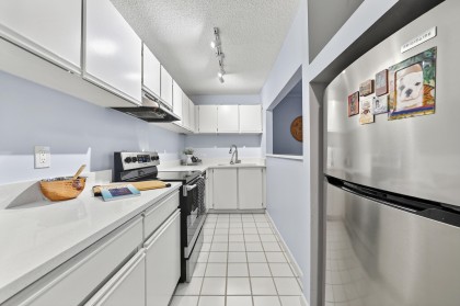 Photo 13 at 104 - 1551 W 11th Avenue, Fairview VW, Vancouver West