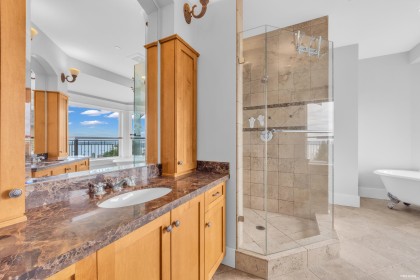 Photo 17 at 2340 Orchard Lane, Queens, West Vancouver