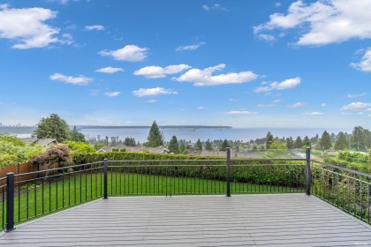 Photo 1 at 2340 Orchard Lane, Queens, West Vancouver