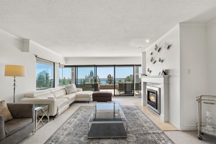 Photo 7 at 35 - 2236 Folkestone Way, Panorama Village, West Vancouver