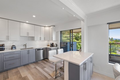 Photo 11 at 35 - 2236 Folkestone Way, Panorama Village, West Vancouver