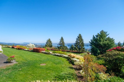 Photo 29 at 35 - 2236 Folkestone Way, Panorama Village, West Vancouver