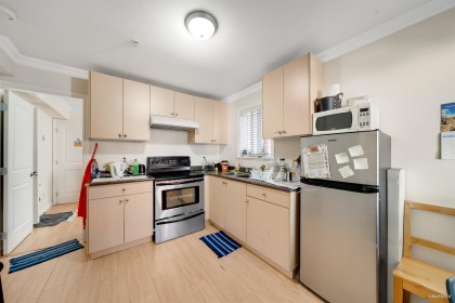 Photo 18 at 7531 Oak Street, South Granville, Vancouver West