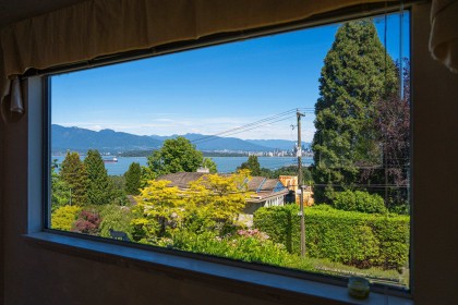 Photo 3 at 1937 Tolmie Street, Point Grey, Vancouver West