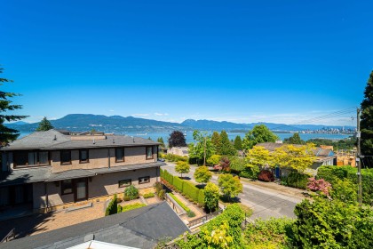 Photo 4 at 1937 Tolmie Street, Point Grey, Vancouver West