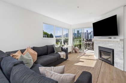 Photo 2 at 103 - 933 W 8th Avenue, Vancouver West