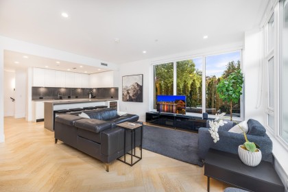 Photo 7 at 601 W 31st Avenue, Cambie, Vancouver West