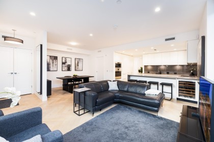 Photo 3 at 601 W 31st Avenue, Cambie, Vancouver West
