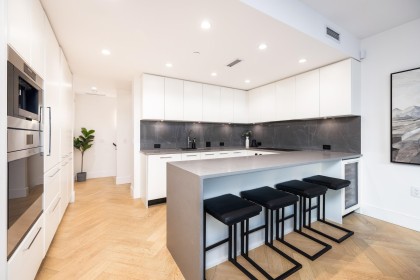 Photo 8 at 601 W 31st Avenue, Cambie, Vancouver West