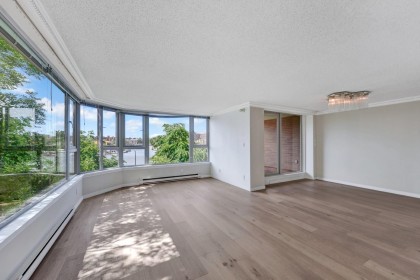 Photo 11 at 203 - 1675 Hornby Street, Yaletown, Vancouver West