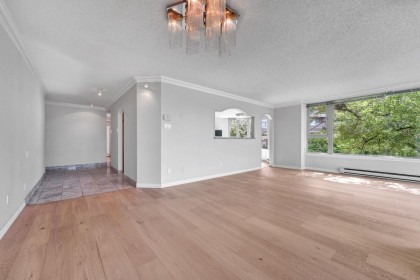 Photo 8 at 203 - 1675 Hornby Street, Yaletown, Vancouver West