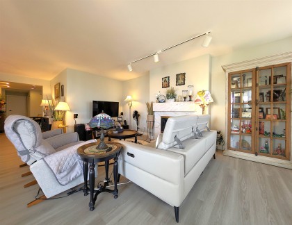 Photo 12 at 801 - 5850 Balsam Street, Kerrisdale, Vancouver West