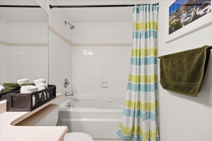 Photo 23 at 411 - 2059 Chesterfield Avenue, Central Lonsdale, North Vancouver