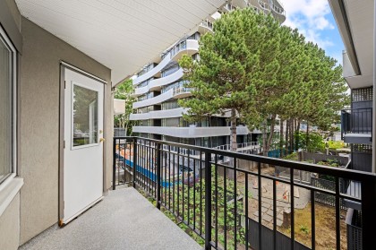 Photo 24 at 319 - 555 W 14th Avenue, Vancouver West