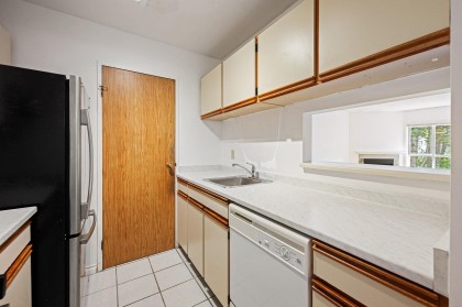 Photo 11 at 319 - 555 W 14th Avenue, Vancouver West