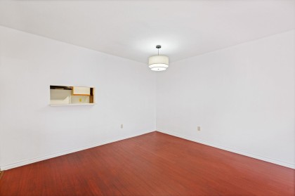 Photo 8 at 319 - 555 W 14th Avenue, Vancouver West
