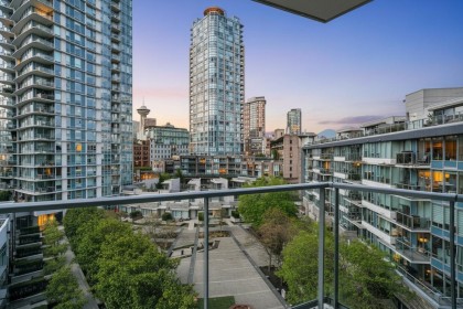 Photo 8 at 808 - 689 Abbott Street, Downtown VW, Vancouver West