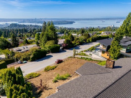 Photo 4 at 1364 Chartwell Drive, Chartwell, West Vancouver