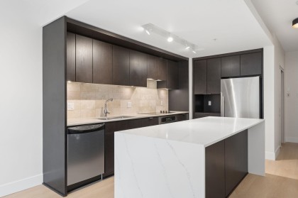 Photo 6 at 306 - 1320 Chesterfield Avenue, Central Lonsdale, North Vancouver