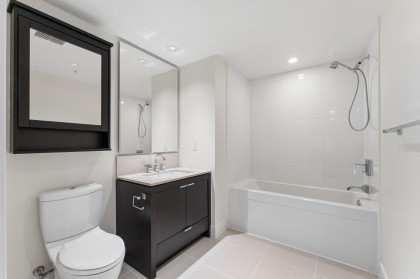 Photo 13 at 306 - 1320 Chesterfield Avenue, Central Lonsdale, North Vancouver