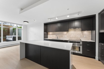 Photo 7 at 306 - 1320 Chesterfield Avenue, Central Lonsdale, North Vancouver